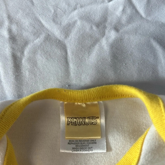 Peanuts - Long sleeve snoopy baby onesie  top. Size 6 months - Picture 2 of 4